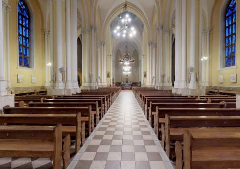 Католическая церковь приглашает всех казахстанцев на торжественные рождественские богослужения